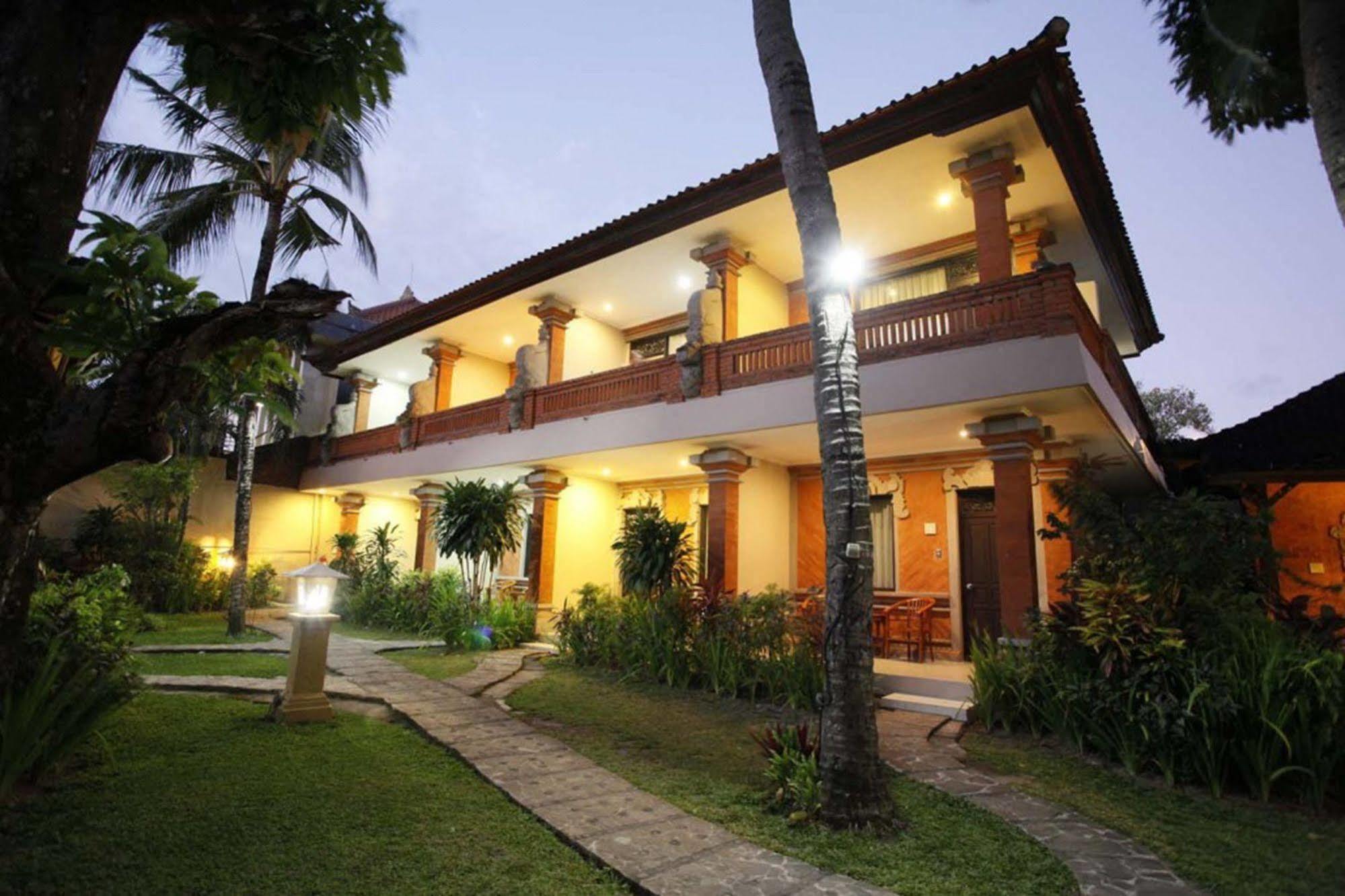 Ida Hotel 3*